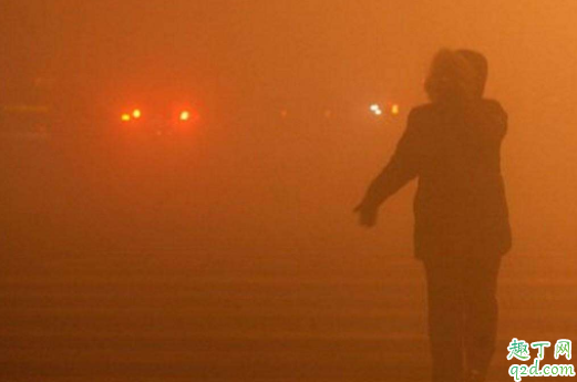 汽車霧燈有沒(méi)有用 同時(shí)開(kāi)大燈和霧燈費(fèi)油嗎4