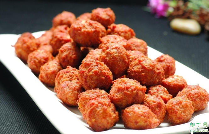 做肉丸沒(méi)有淀粉可以用面粉嗎 炸肉丸不用淀粉可以嗎1