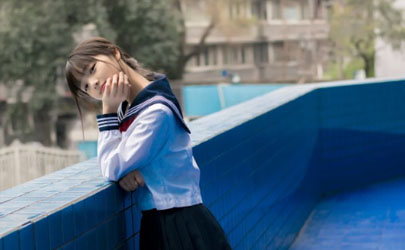 小蜜蜂直播VIP永久破解版在哪找 ?小蜜蜂直播二維碼免費分享