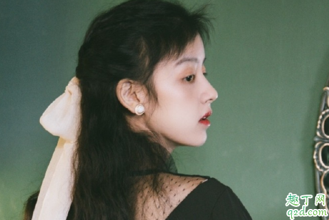 戀愛時(shí)遇到更合適的男生追求要答應(yīng)嗎 有男朋友了又有人追我要告訴他嗎2