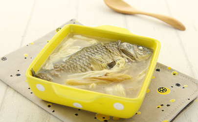 鯽魚湯要先煎一下嗎 鯽魚湯煎一下好還是不煎好