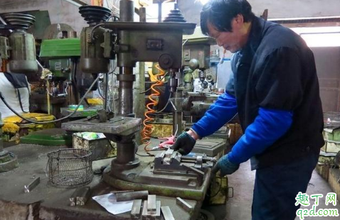 工廠工資高為什么沒(méi)人去 工廠上班能找到另一半嗎3