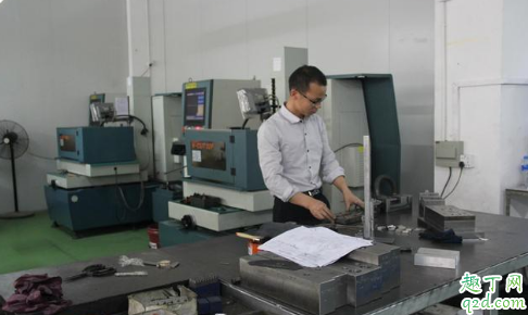 工廠工資高為什么沒(méi)人去 工廠上班能找到另一半嗎4