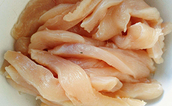 貓吃生肉會(huì)有寄生蟲嗎 吃生肉的貓多久驅(qū)一次蟲