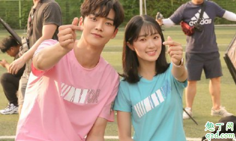 偶然發(fā)現(xiàn)的一天見(jiàn)面會(huì)什么時(shí)候 偶然發(fā)現(xiàn)的一天中國(guó)見(jiàn)面會(huì)門(mén)票多少錢(qián)1