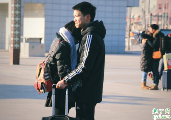 女朋友總是逃避接吻是什么原因 接吻時女生不張開嘴說明什么2