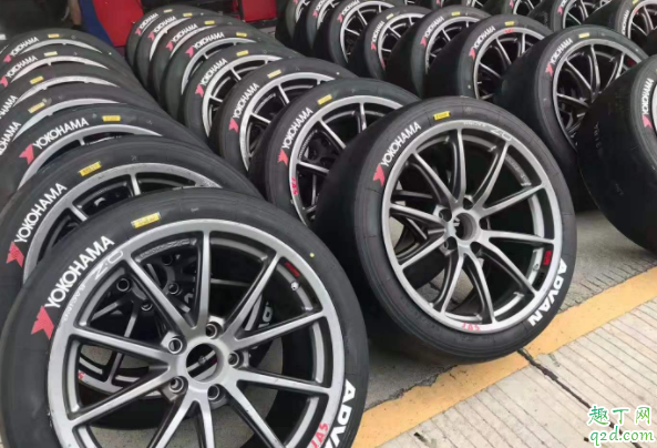 換條同型號(hào)的輪胎但花紋不一樣會(huì)有影響嗎 高速行駛車輛抖動(dòng)要換胎嗎1