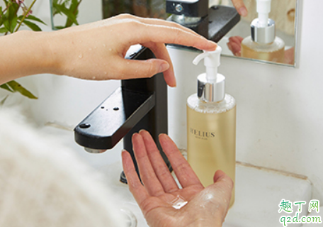 赫麗爾斯洗面奶像洗潔精是真的嗎 赫麗爾斯洗面奶干皮可以用嗎6