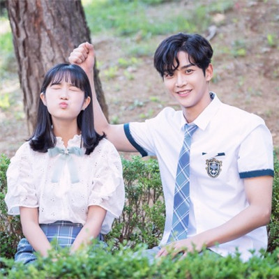 偶然發(fā)現(xiàn)的一天端午一天情侶頭像 端午哈魯cp情侶頭像無(wú)水印6