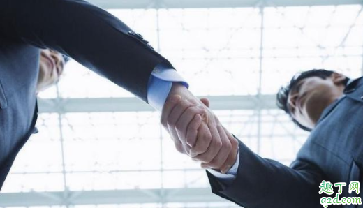 升職了同事到處說(shuō)我壞話怎么辦 同事嫉妒我領(lǐng)導(dǎo)對(duì)我好如何處理2