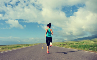 跑步的時候肚子兩邊疼是為什么 跑步的時候肚子疼還能跑嗎