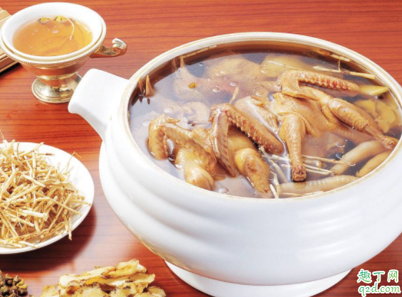 剖腹產(chǎn)喝鴿子湯要放姜嗎 產(chǎn)后喝鴿子湯補(bǔ)氣血嗎3