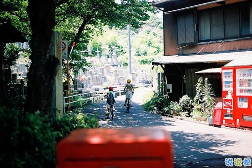 適合孤獨時候發(fā)的治愈心情說說帶圖片 孤獨沒有形狀卻是無數(shù)個你白日的模樣4