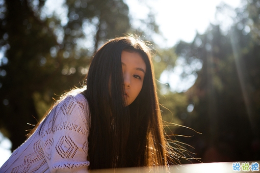 2018超拽霸氣的個性說說帶圖片 女生男生都可以發(fā)的2018超拽酷炫說說7