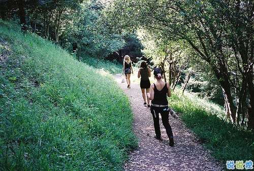 青春友情天長地久的說說帶圖片 萬水千山有你們陪我一起走過15