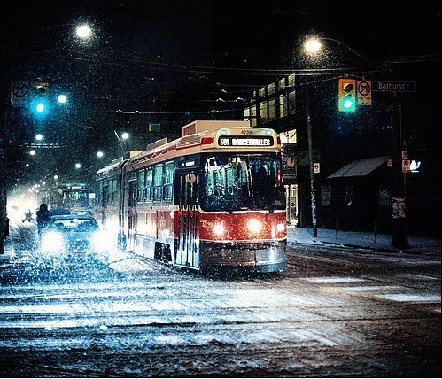 悄無(wú)聲息的默默暗戀一個(gè)人的傷感心情說(shuō)說(shuō)帶圖片7