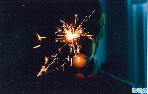 2019抖音經(jīng)典愛情說說帶圖片 長大后逐漸懂得的愛情道理11