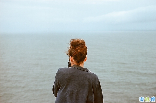 關(guān)于生活現(xiàn)實(shí)人生中的感悟的句子簡(jiǎn)單而有道理的那種2