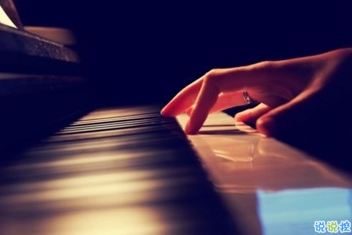 正能量的說(shuō)說(shuō)大全簡(jiǎn)單干凈帶圖片 微信早晚安的勵(lì)志句子配圖15