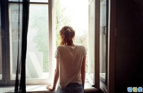 文字控喜歡的溫暖治愈文藝說說帶圖片 想跌進(jìn)你的懷里把夏天帶給你11