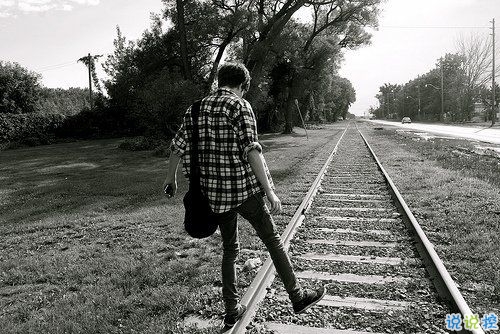 每個(gè)人都要經(jīng)歷離別的心酸說說 關(guān)于告別的個(gè)性說說配圖6