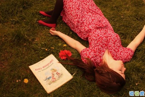 青春校園的經(jīng)典個(gè)性說(shuō)說(shuō)配圖 懷念青春時(shí)光的個(gè)性說(shuō)說(shuō)12