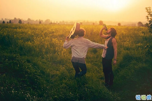 經典英文說說帶翻譯摘抄配圖 很有哲理的文藝英文說說4