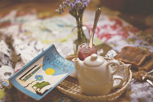 關(guān)于青春和成長(zhǎng)的適合文藝女生發(fā)說說的句子帶圖片8