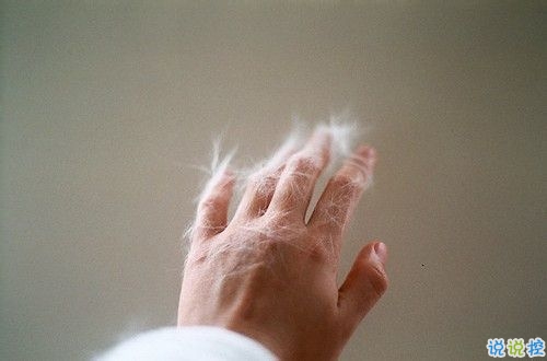 2018每一個(gè)字都描繪特別美的唯美說說配圖 2018超唯美的經(jīng)典說說1