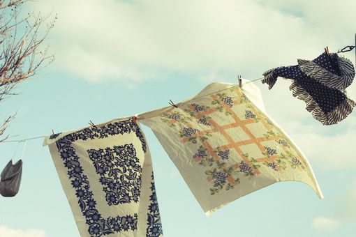 甜蜜溫馨溫暖的圖片說說 想牽著你的手走過余生六十年的四季8