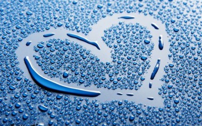 有圖片的情人節(jié)說(shuō)說(shuō)：你的情人節(jié)，卻是我的情人劫