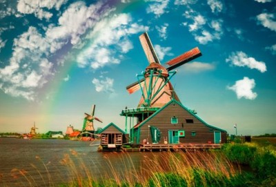 唯美圖片說說：最小的彩虹在眼淚里，最美的年華在記憶里