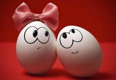 愛情文字圖片：互道晚安后，你開始入睡，我開始想你