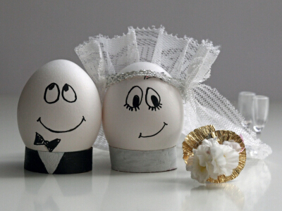 QQ愛情搞笑說說：愿得一人心，免得老相親