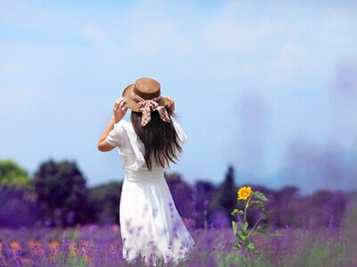 空間個性說說帶圖片：哪有什么錯過的人，會離開的都是路人