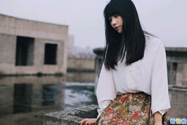 文字控喜歡的簡(jiǎn)單唯美的一句話(huà)說(shuō)說(shuō)帶圖片 煙塵滾滾一路行來(lái)我應(yīng)是迷了路了12