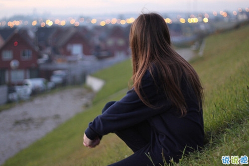 霸氣個(gè)性說說帶圖片情感有關(guān)的 很火爆的微信霸氣說說配圖1