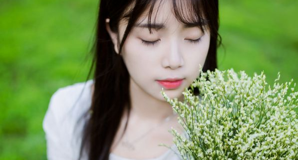 關(guān)于愛情的甜蜜說說帶圖片 很甜很撩人的句子11