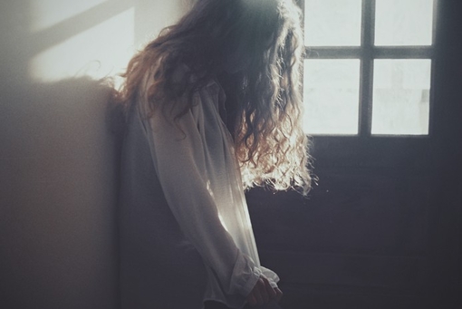 痛到快不能呼吸的傷感說說帶圖片 感到心情低落時(shí)發(fā)的說說14