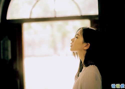 簡(jiǎn)單唯美的一句話圖片說說有道理的那種 生活需要一點(diǎn)詩意16