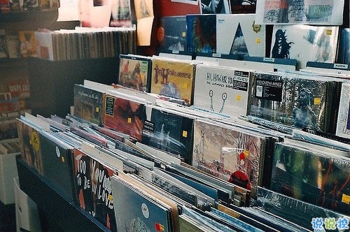 一句話(huà)微信傷感說(shuō)說(shuō) 心痛得厲害的說(shuō)說(shuō)難過(guò)至極2