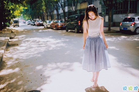 2018最新朋友圈好聽的生活哲理說說配圖 很經(jīng)典精辟的內(nèi)涵說說大全1