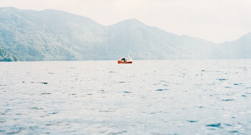 關(guān)于生活的哲理有道理說說帶圖片 生活總是這樣不能叫人處處都滿意但我們還要熱情地活下去5