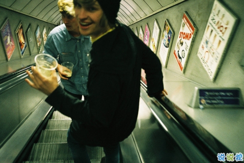 勵(lì)志正能量的心靈雞湯句子和圖片 勇敢的少年啊請你大膽往前走別回頭9