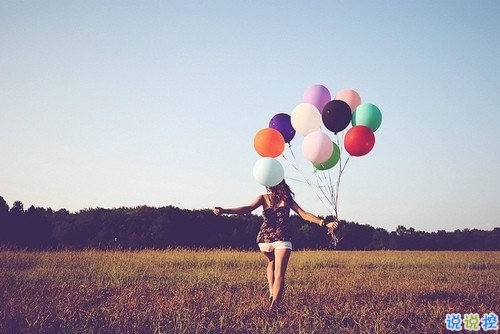 經(jīng)典正能量朋友圈說說帶圖片 2018別人必評的經(jīng)典說說配圖1