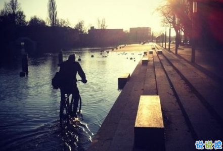 看透生活的傷感說(shuō)說(shuō)帶圖片精選 很失望的心情說(shuō)說(shuō)很無(wú)能為力15