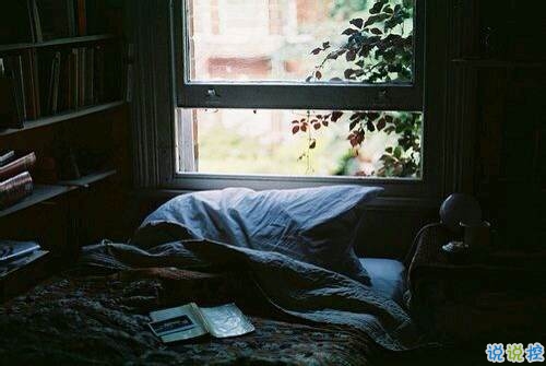 關(guān)于讀書的經(jīng)典哲理說說 很現(xiàn)實(shí)的關(guān)于閱讀的經(jīng)典說說1