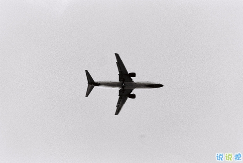 突然一瞬間悲傷難過的傷感說說帶圖片 抖音上很火的觸動(dòng)人心的傷感說說10