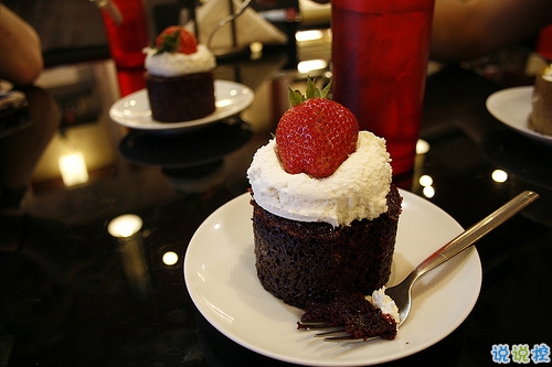 一句話暖人心的唯美愛情說說 超級(jí)好聽的微信情話合集帶圖片1