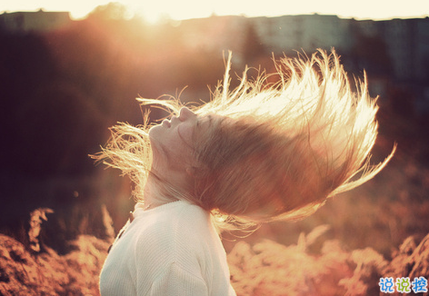 經(jīng)典有道理的說說帶圖片：我讀過很多書，但后來大部分都被我忘記了13